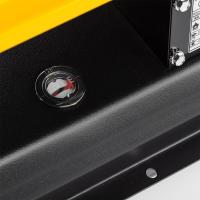 Master B35CED detail na palivomer